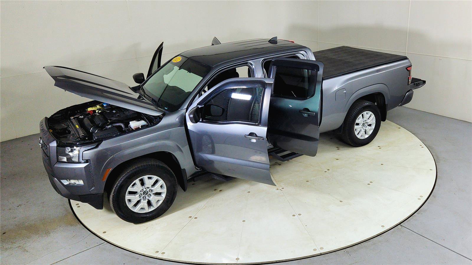 Used 2022 Nissan Frontier SV w/ Technology Package image 25