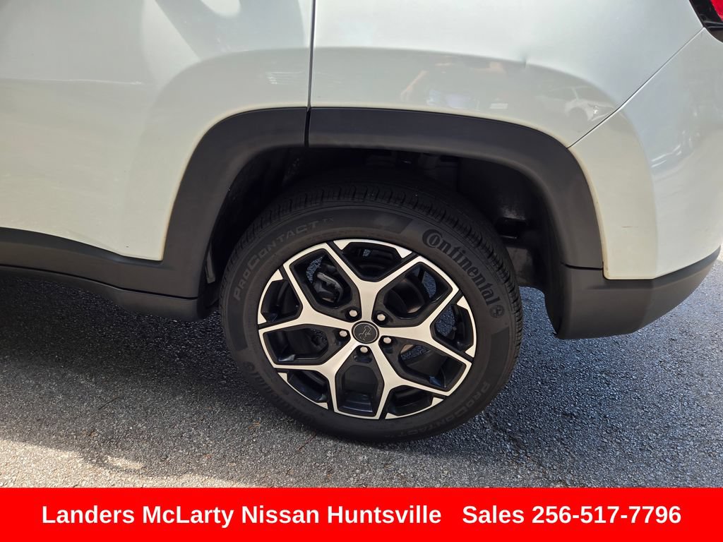 Used 2025 Jeep Compass Limited AWD/4WD image 12
