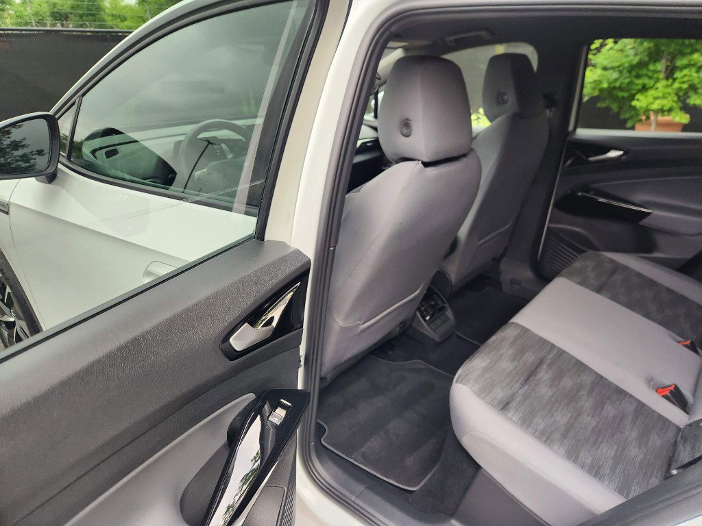 Certified 2021 Volkswagen ID.4 Pro AWD/4WD image 24