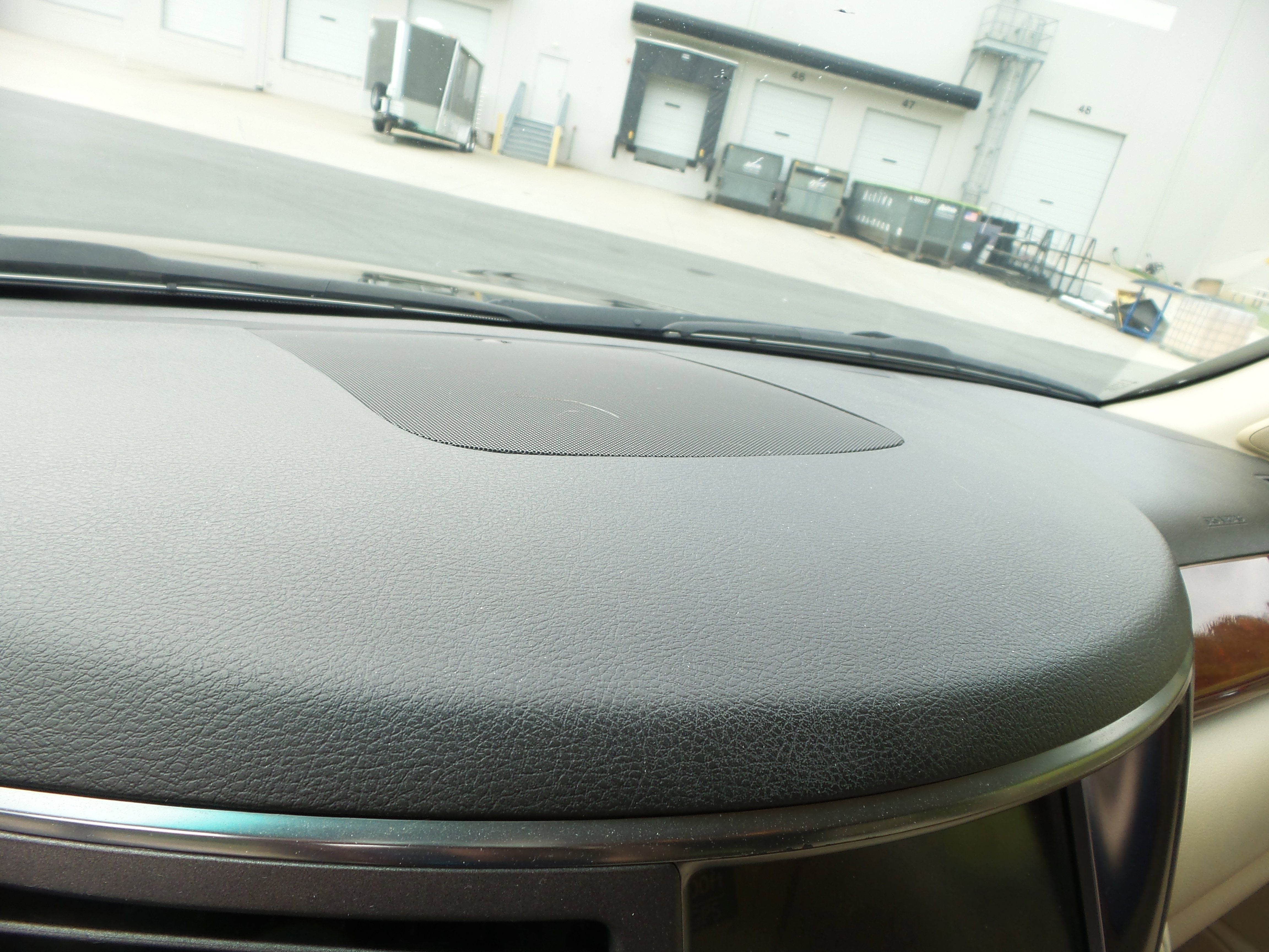 Used 2011 Lexus LX 570 4WD image 27