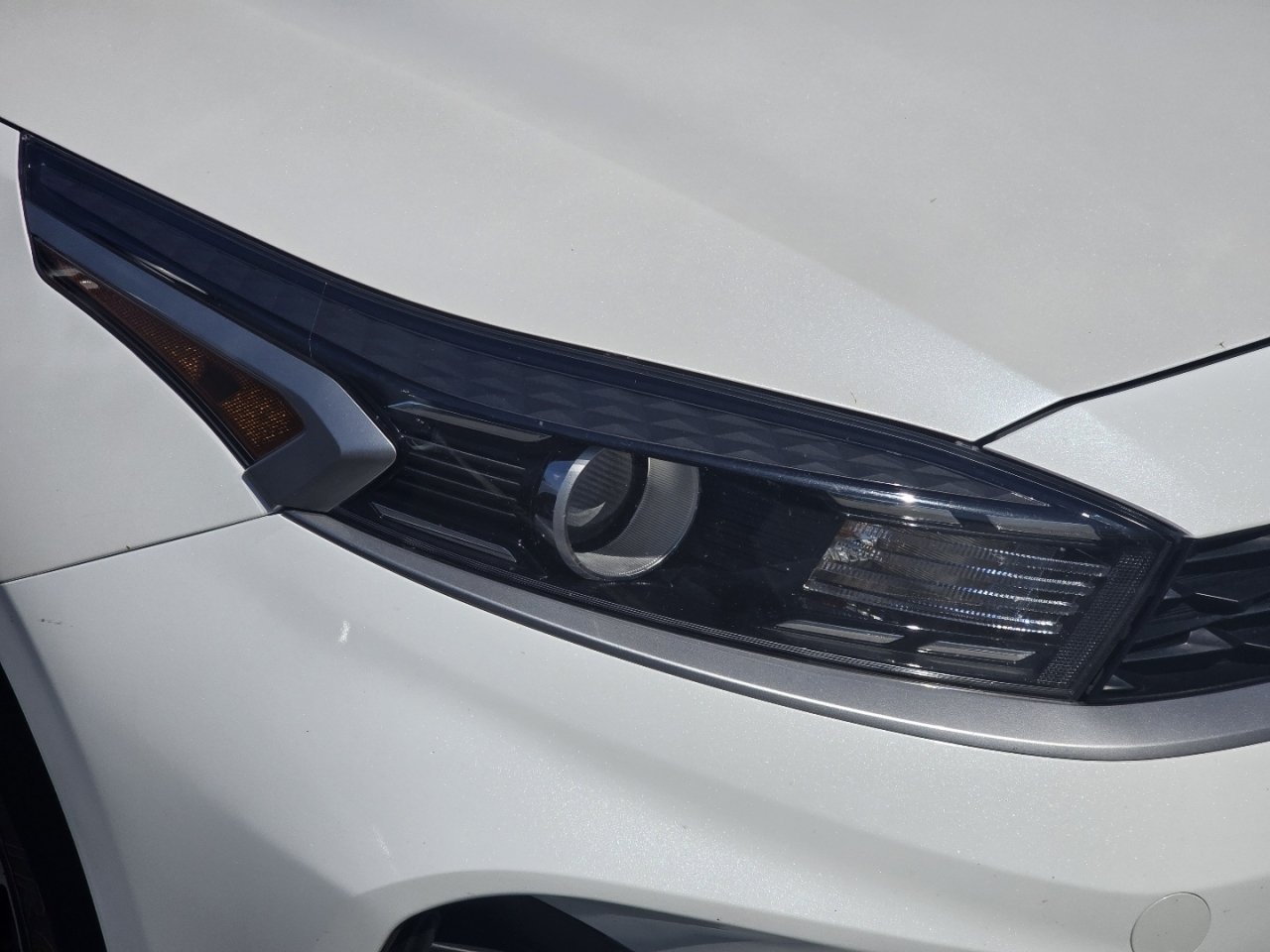 Used 2023 Kia Forte LXS w/ LXS Technology Package FWD image 17