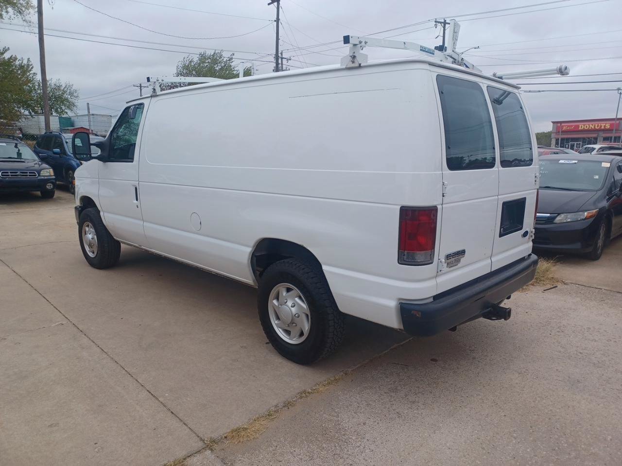 Used 2008 Ford E-250 and Econoline 250 RWD image 7