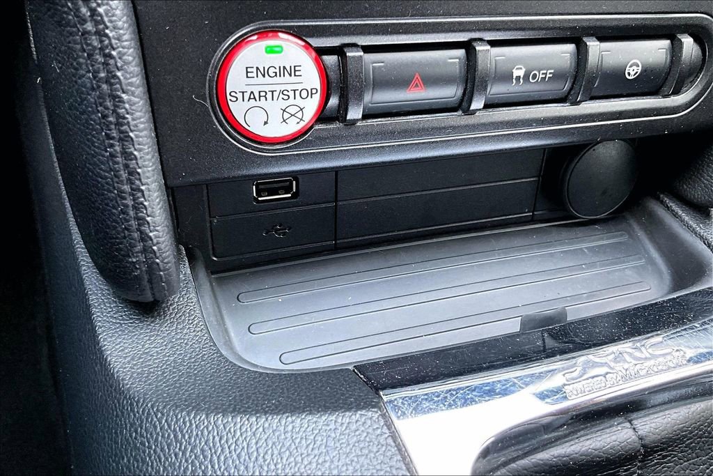 Used 2015 Ford Mustang GT RWD image 32