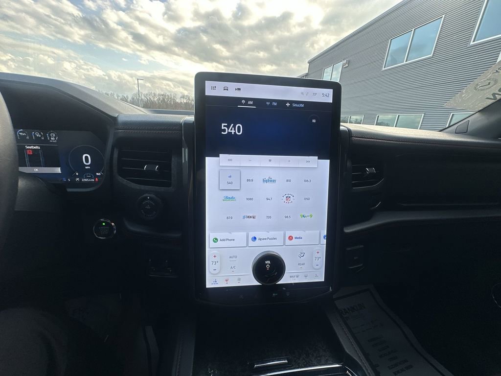 Used 2024 Ford Expedition Limited image 22