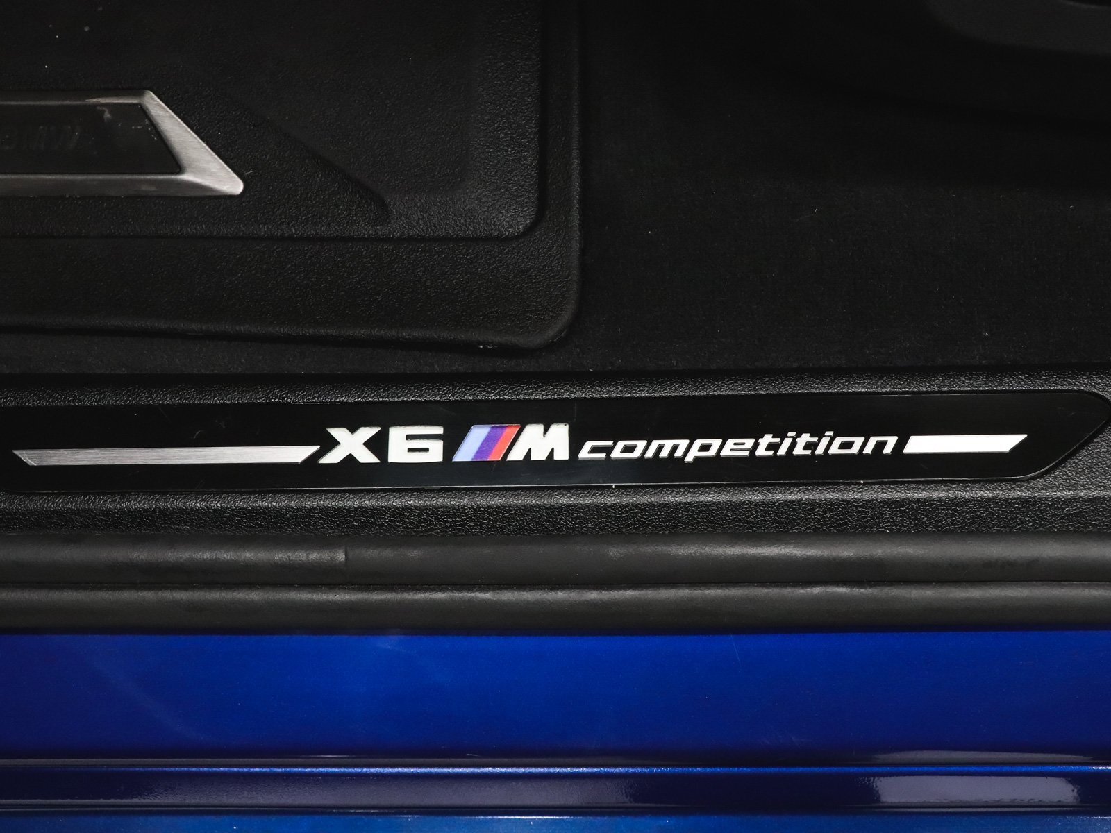 Used 2024 BMW X6 M Competition w/ Executive Package image 53