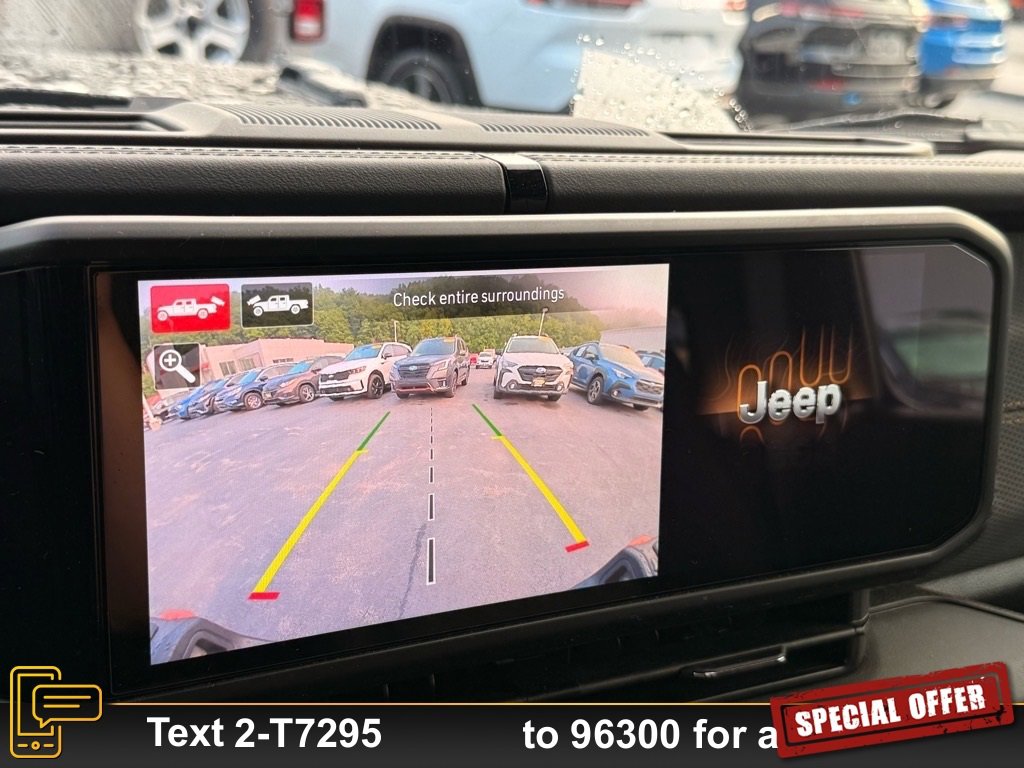 Used 2024 Jeep Gladiator Mojave w/ Technology Group image 24