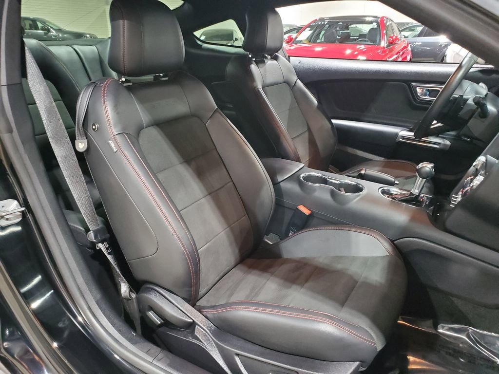 Used 2017 Ford Mustang GT Premium image 14