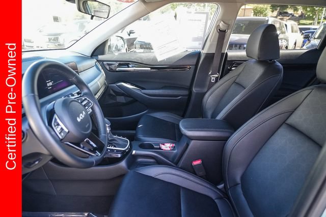Certified 2025 Kia Seltos EX FWD image 18