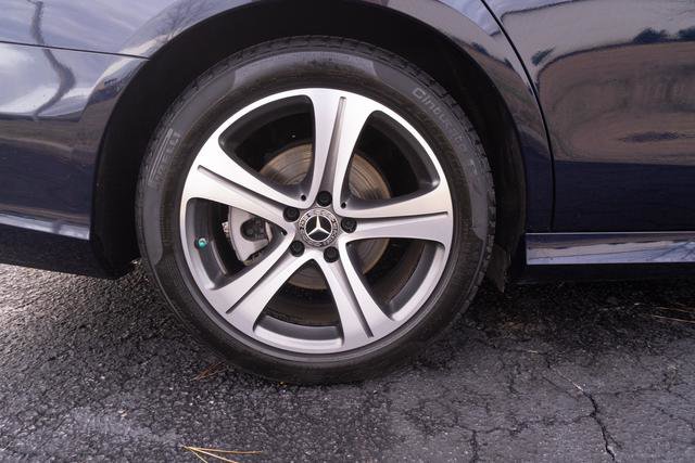 Used 2020 Mercedes-Benz E 350 Sedan image 40