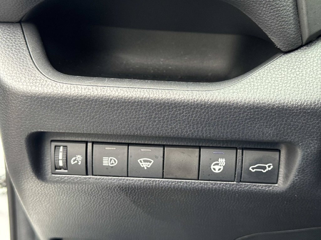 Used 2019 Toyota RAV4 XLE w/ Convenience Package AWD/4WD image 31