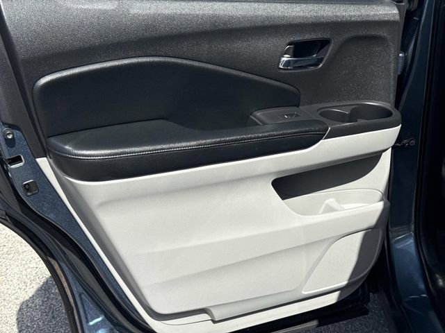 Certified 2017 Honda Pilot LX image 12