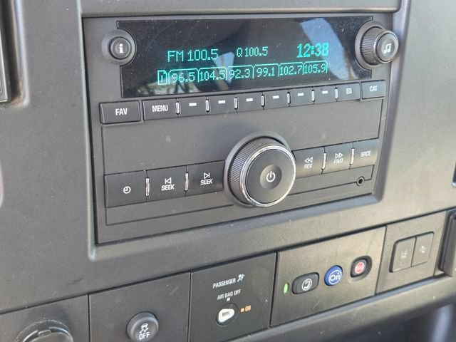 Used 2024 Chevrolet Express 3500 LT w/ LT Preferred Equipment Group RWD image 21