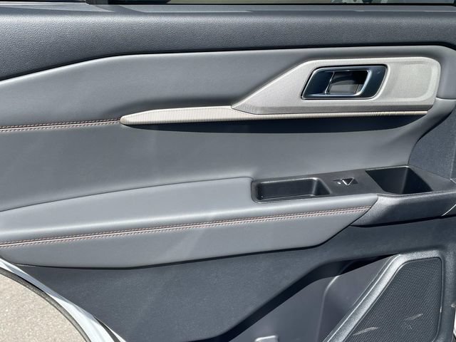 New 2026 Ford Explorer Active RWD image 22