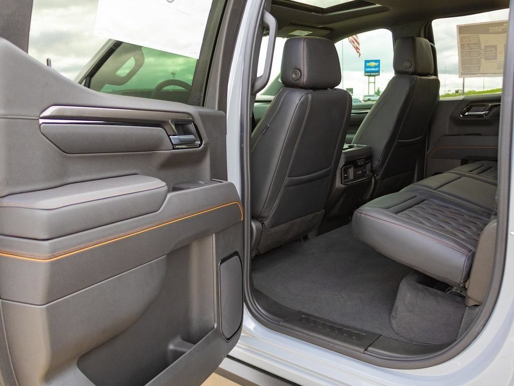 New 2025 GMC Sierra 1500 AT4 w/ AT4 Premium Package AWD/4WD image 25