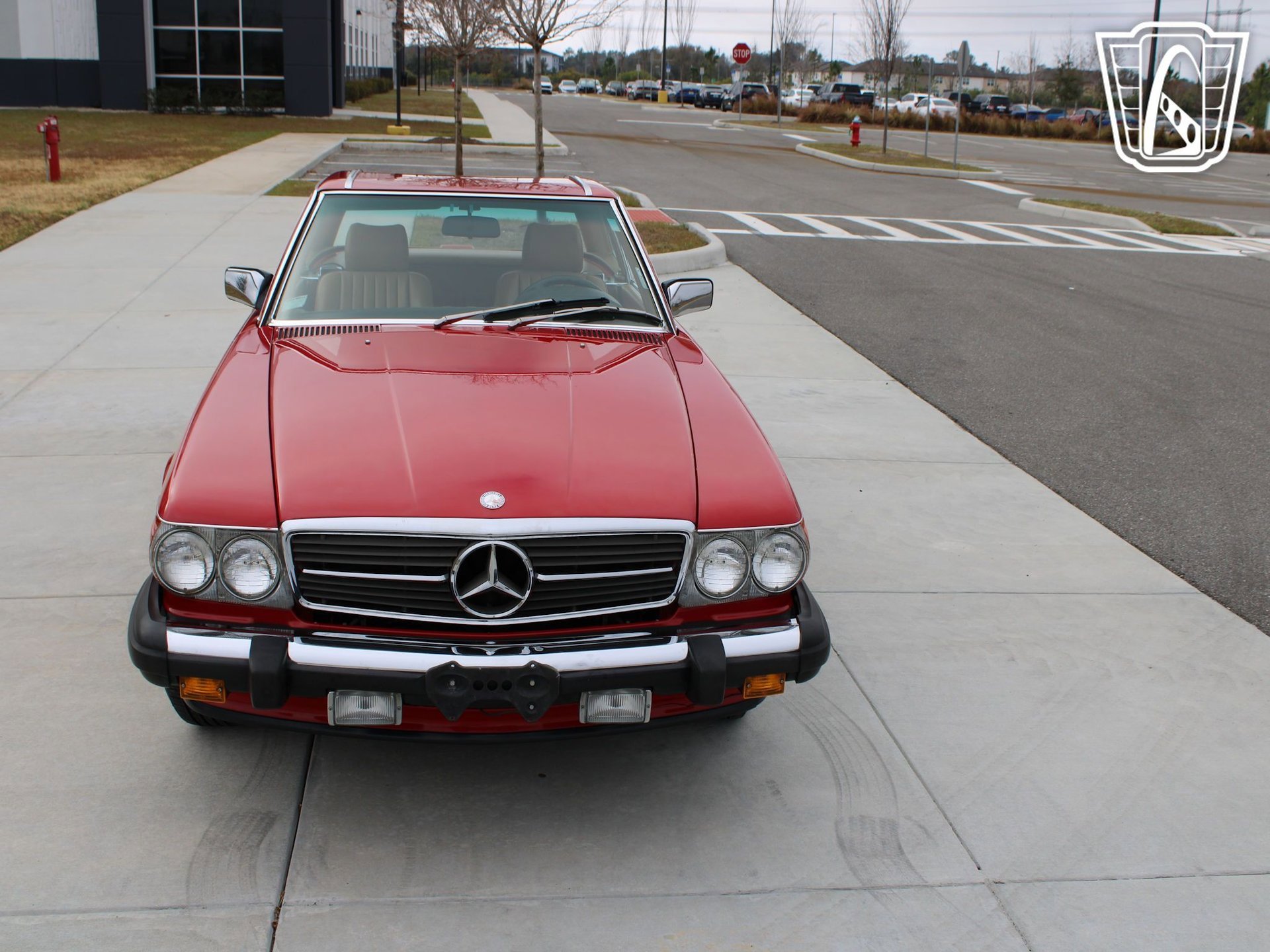 Used 1988 Mercedes-Benz 560 SL image 2