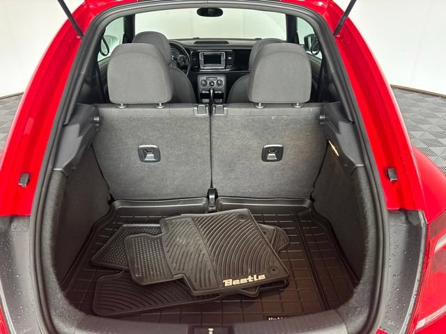 Used 2018 Volkswagen Beetle 2.0T S FWD image 21