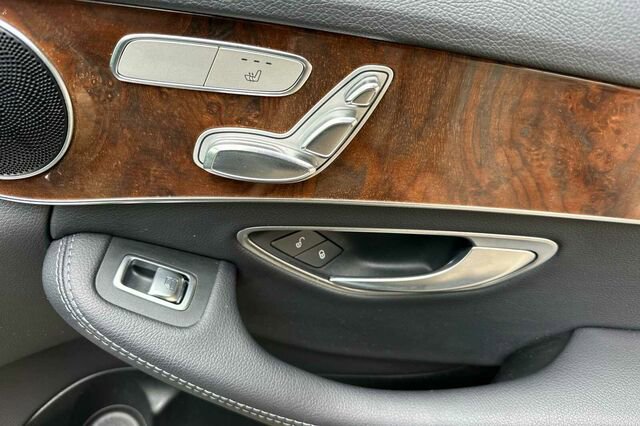 Used 2018 Mercedes-Benz C 300 4MATIC Sedan image 20