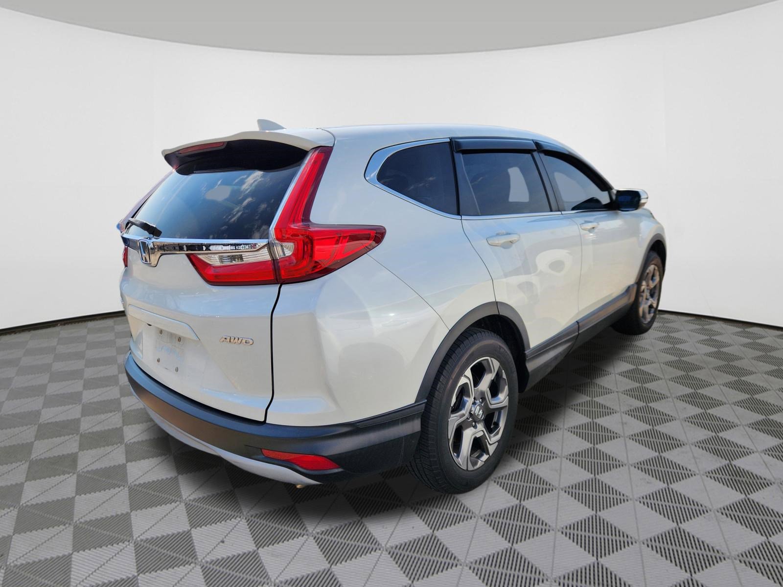 Used 2017 Honda CR-V EX image 4