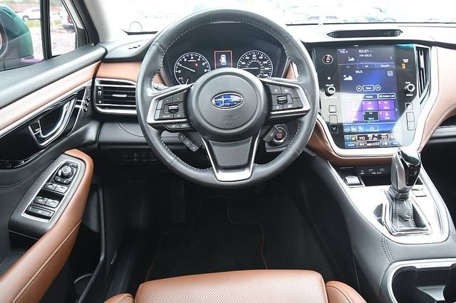 Used 2021 Subaru Outback Touring w/ Popular Package #2 AWD/4WD image 15