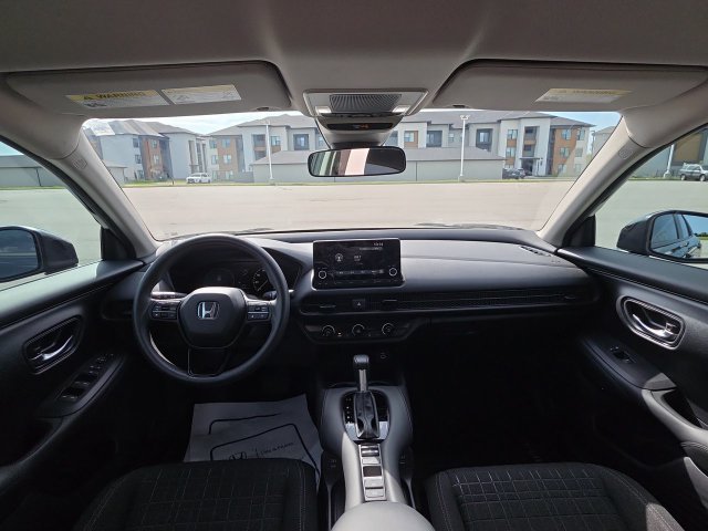 Used 2024 Honda HR-V LX image 27