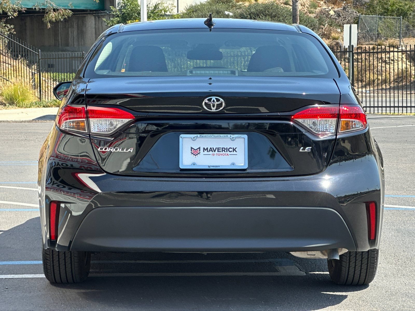 Used 2026 Toyota Corolla LE FWD image 4