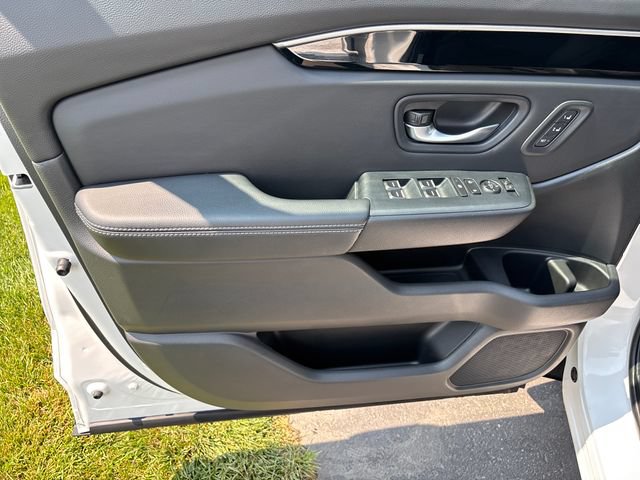 Certified 2025 Honda Pilot Touring image 10