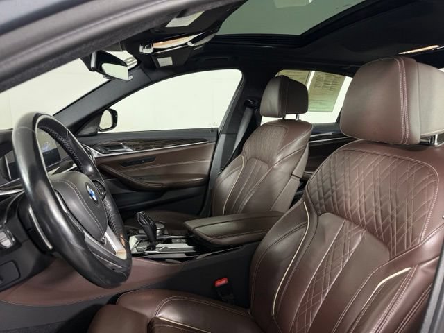 Used 2018 BMW 530e xDrive AWD/4WD image 5