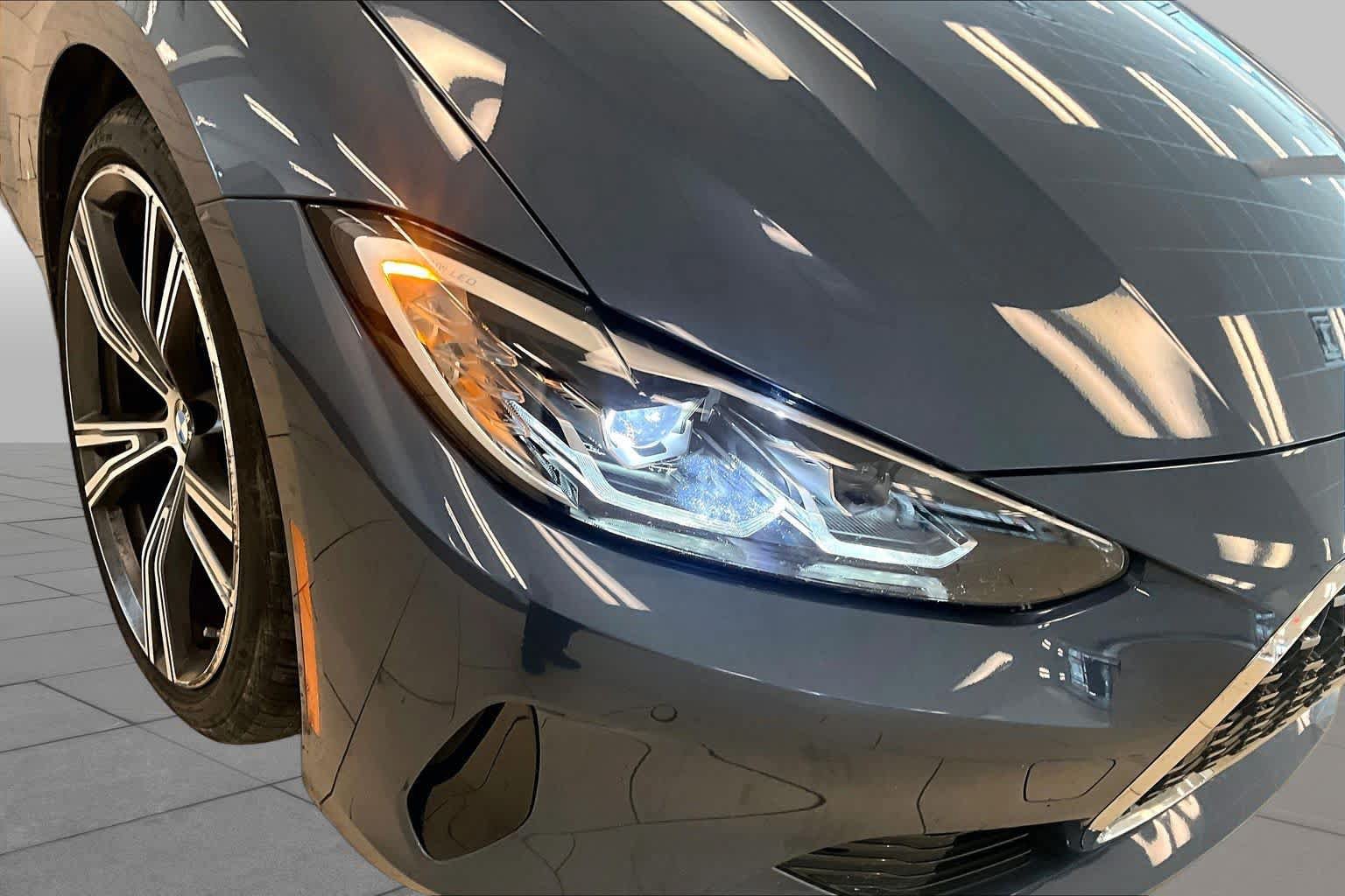 Used 2024 BMW 430i Coupe w/ Convenience Package RWD image 25