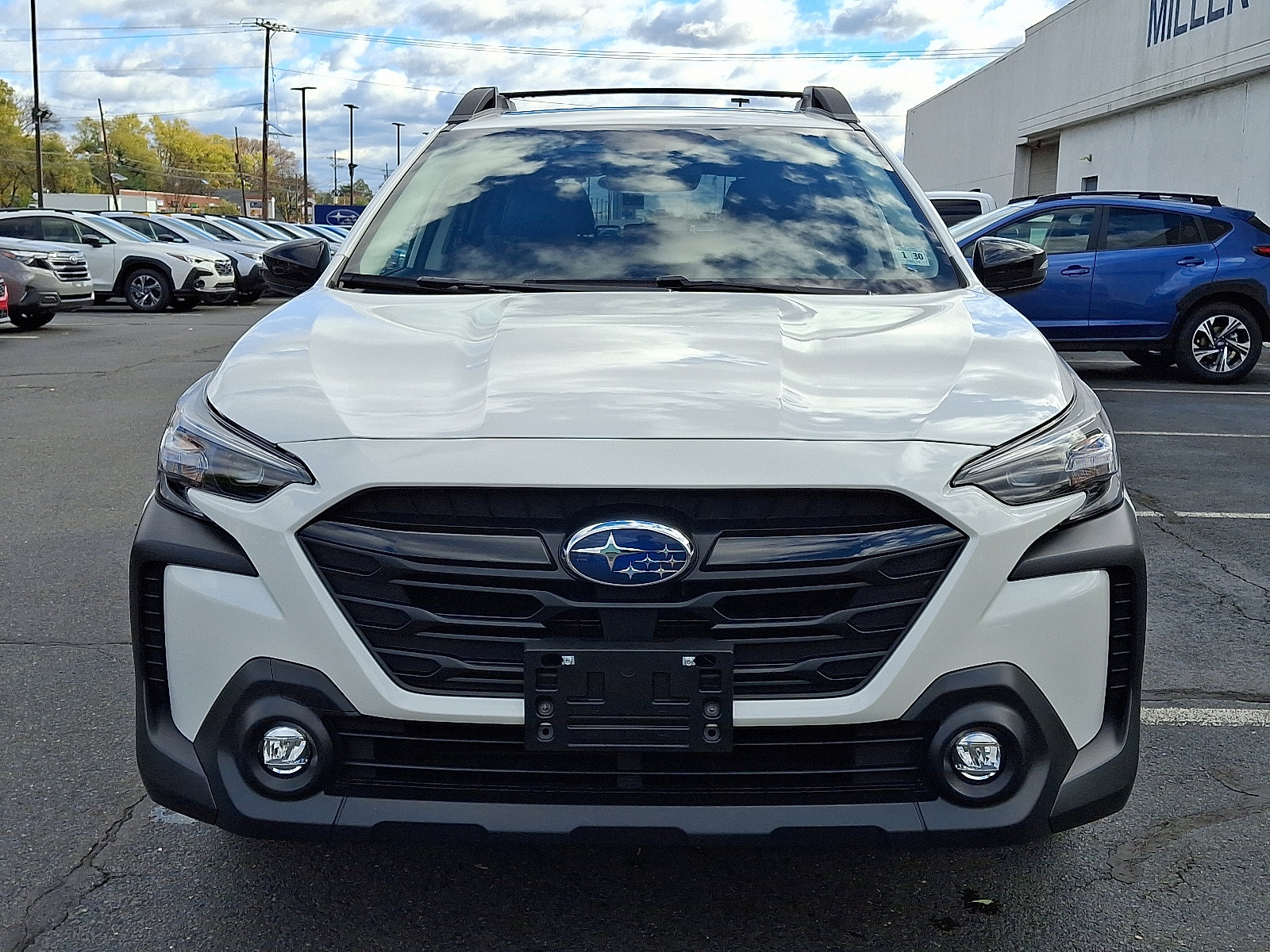 Certified 2025 Subaru Outback Onyx Edition image 2