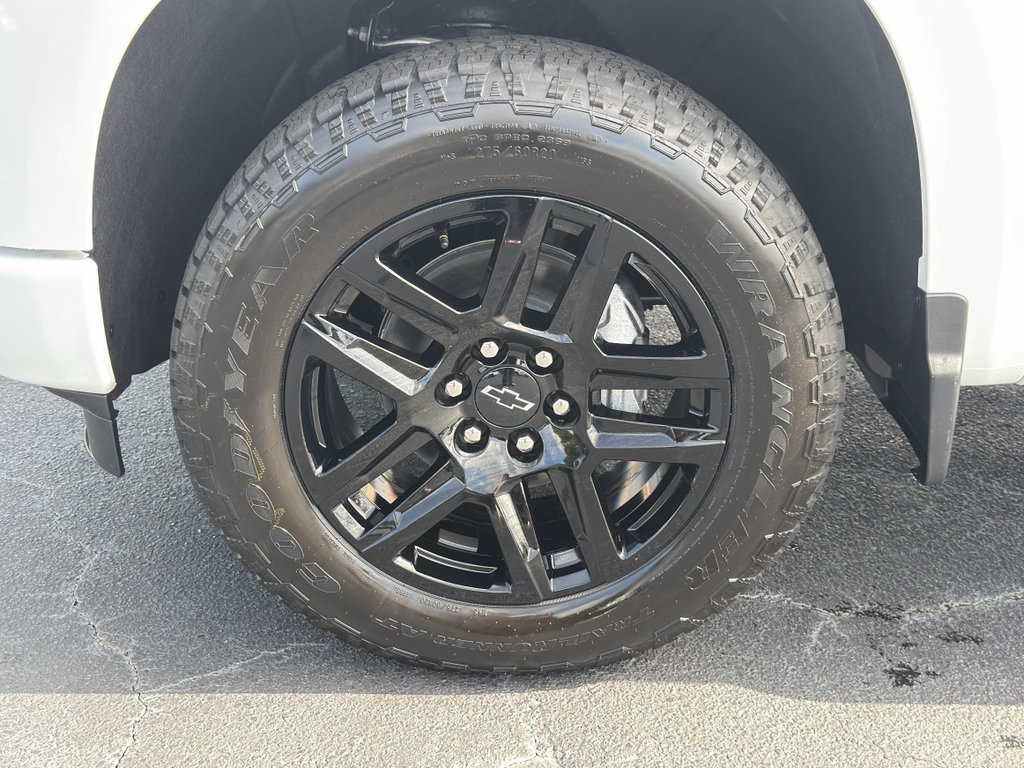 New 2026 Chevrolet Silverado 1500 Custom w/ Turbomax Blackout Package AWD/4WD image 30