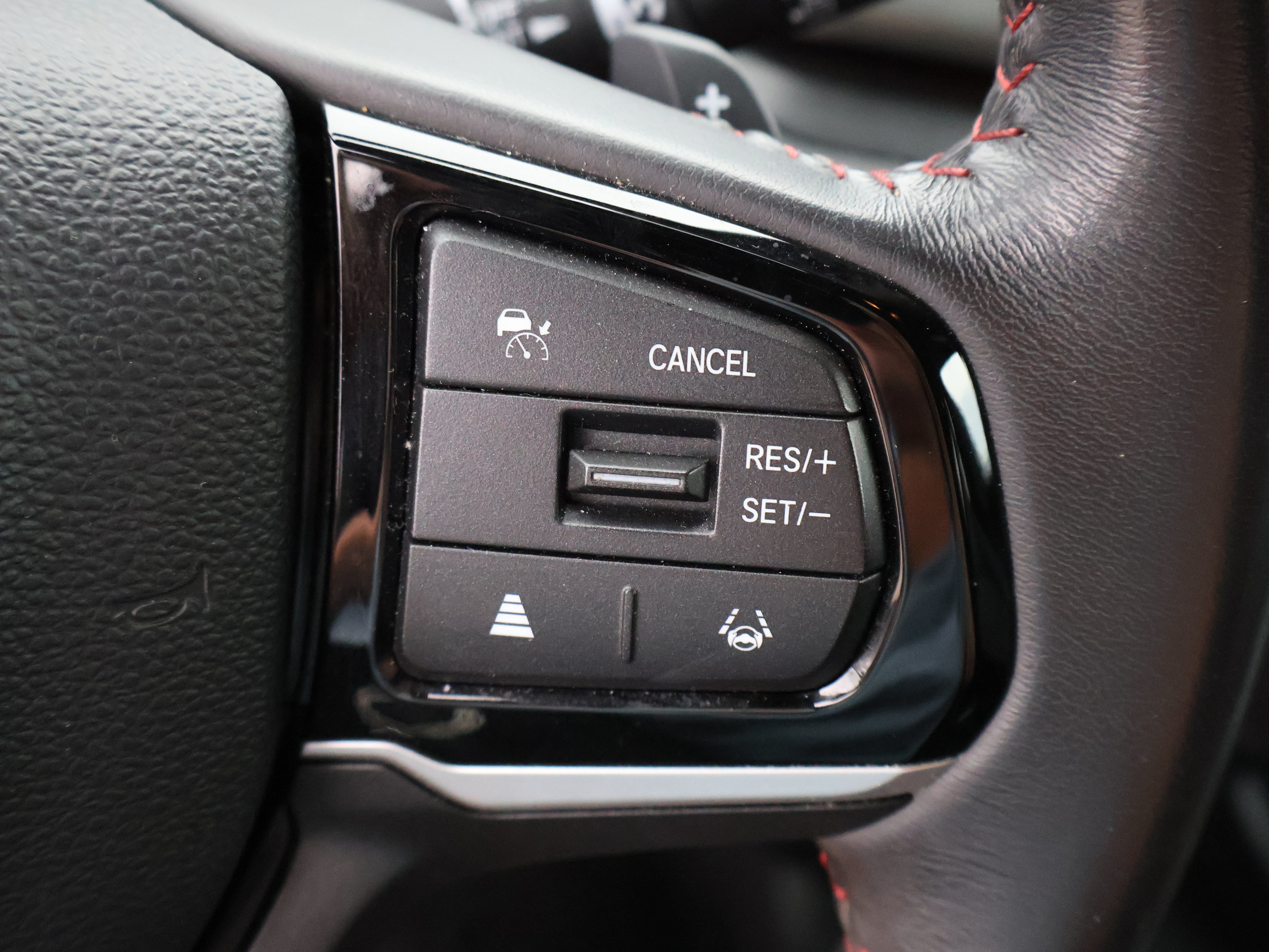 Used 2025 Honda Odyssey Sport-L image 35