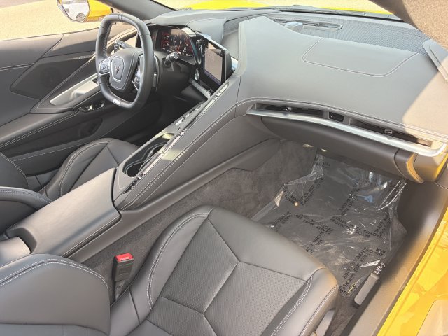 Used 2025 Chevrolet Corvette Z06 RWD image 20