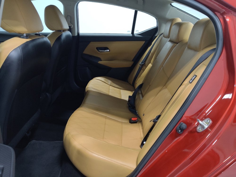 Used 2022 Nissan Sentra SV w/ SV Premium Package image 18