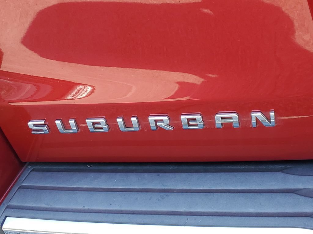 Used 2015 Chevrolet Suburban LTZ RWD image 9