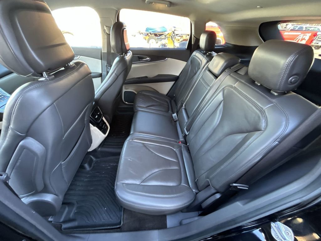 Used 2020 Lincoln Nautilus Reserve image 23