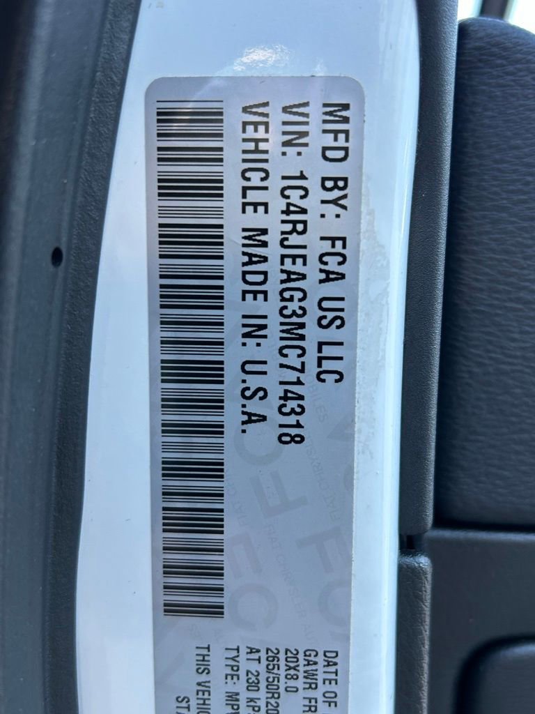 Certified 2021 Jeep Grand Cherokee Laredo X image 53