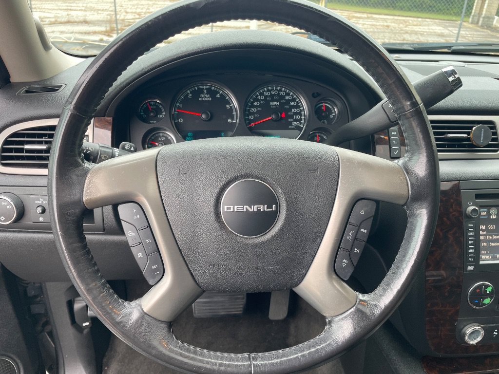 Used 2012 GMC Yukon XL Denali RWD image 52