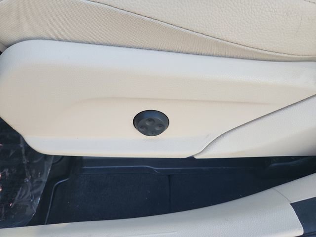 Used 2021 Mercedes-Benz GLC 300 4MATIC image 19