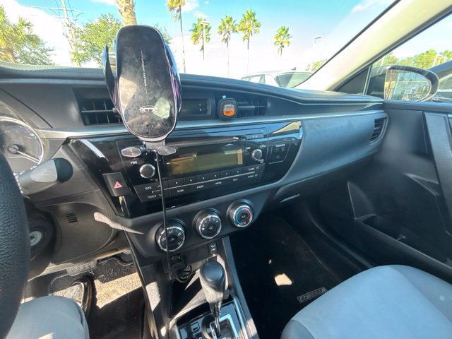 Used 2015 Toyota Corolla L FWD image 1