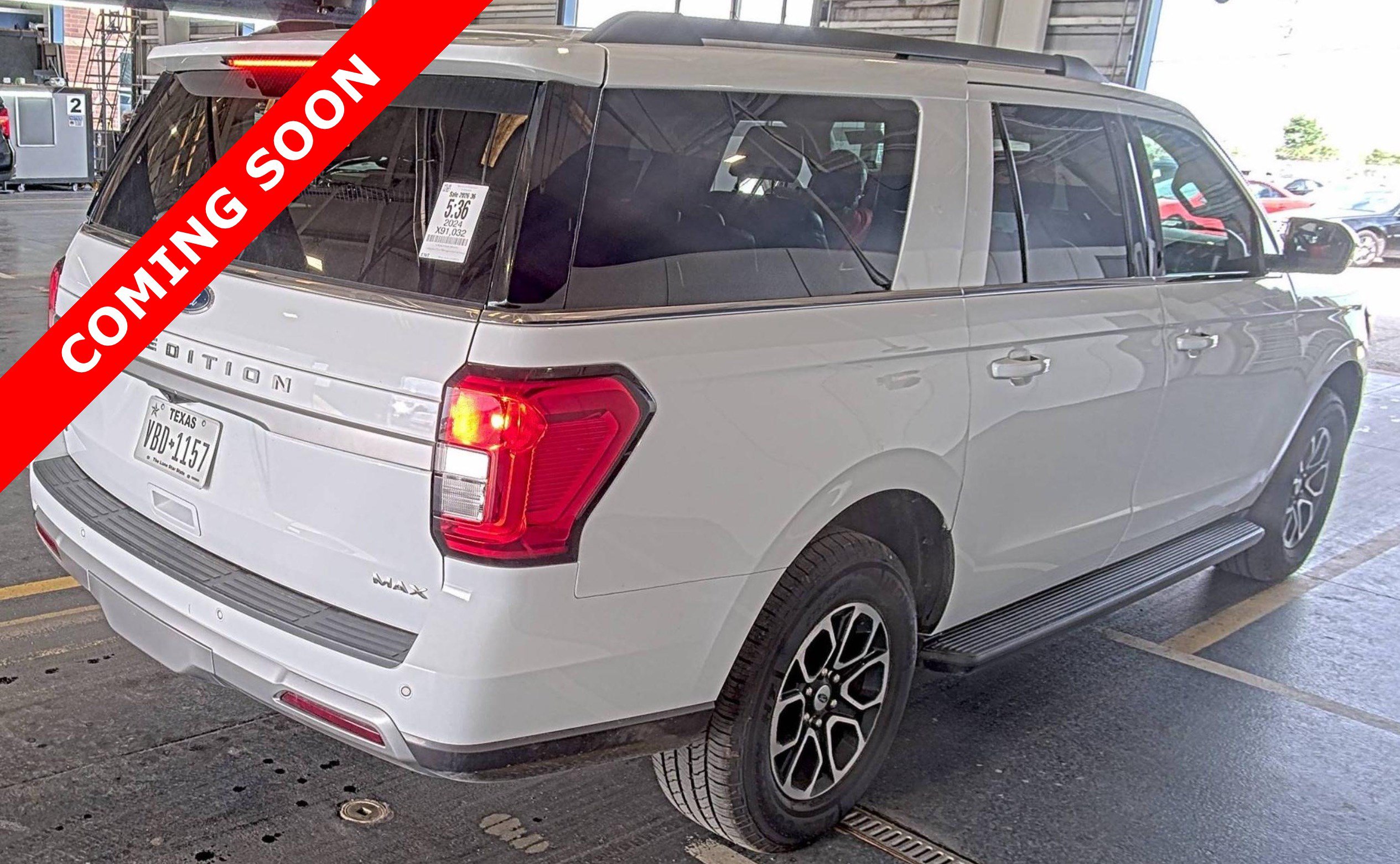 Used 2024 Ford Expedition Max XLT RWD image 5