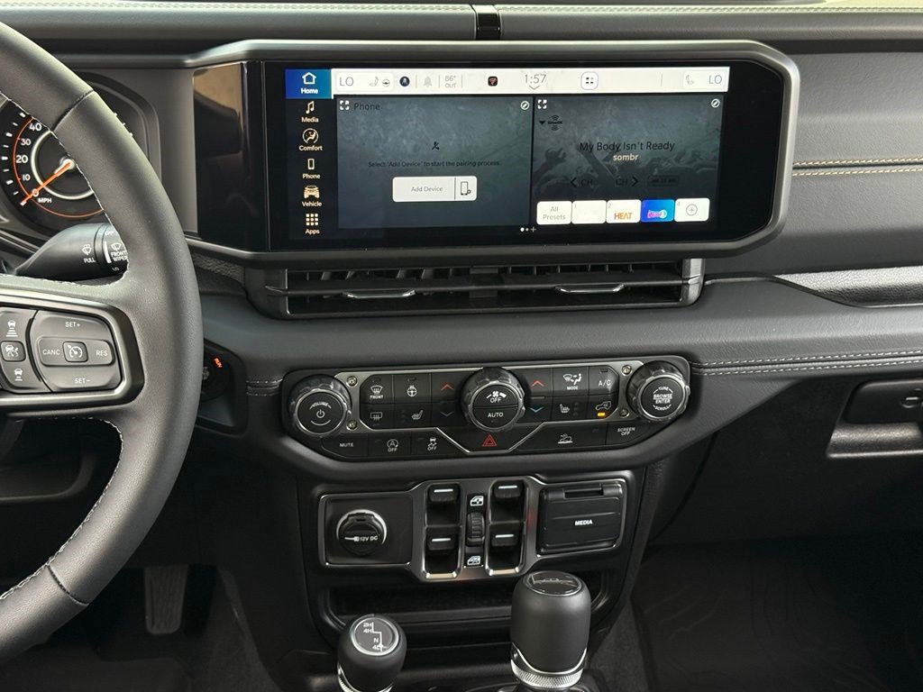 New 2026 Jeep Gladiator Sport AWD/4WD image 18