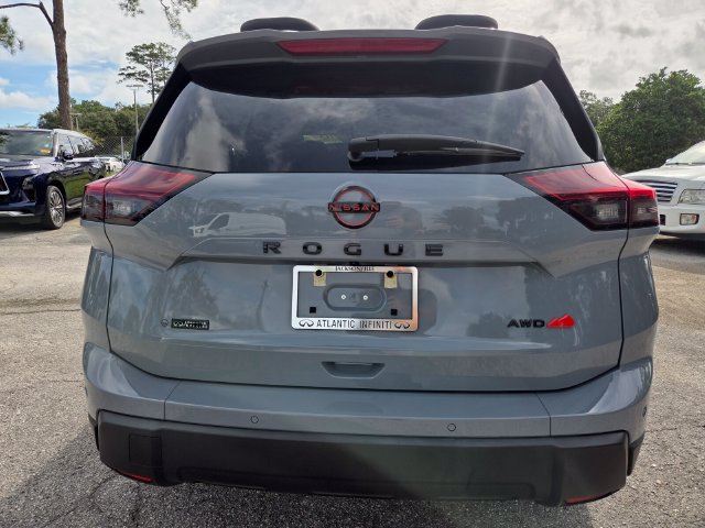 Used 2025 Nissan Rogue SV AWD/4WD image 6