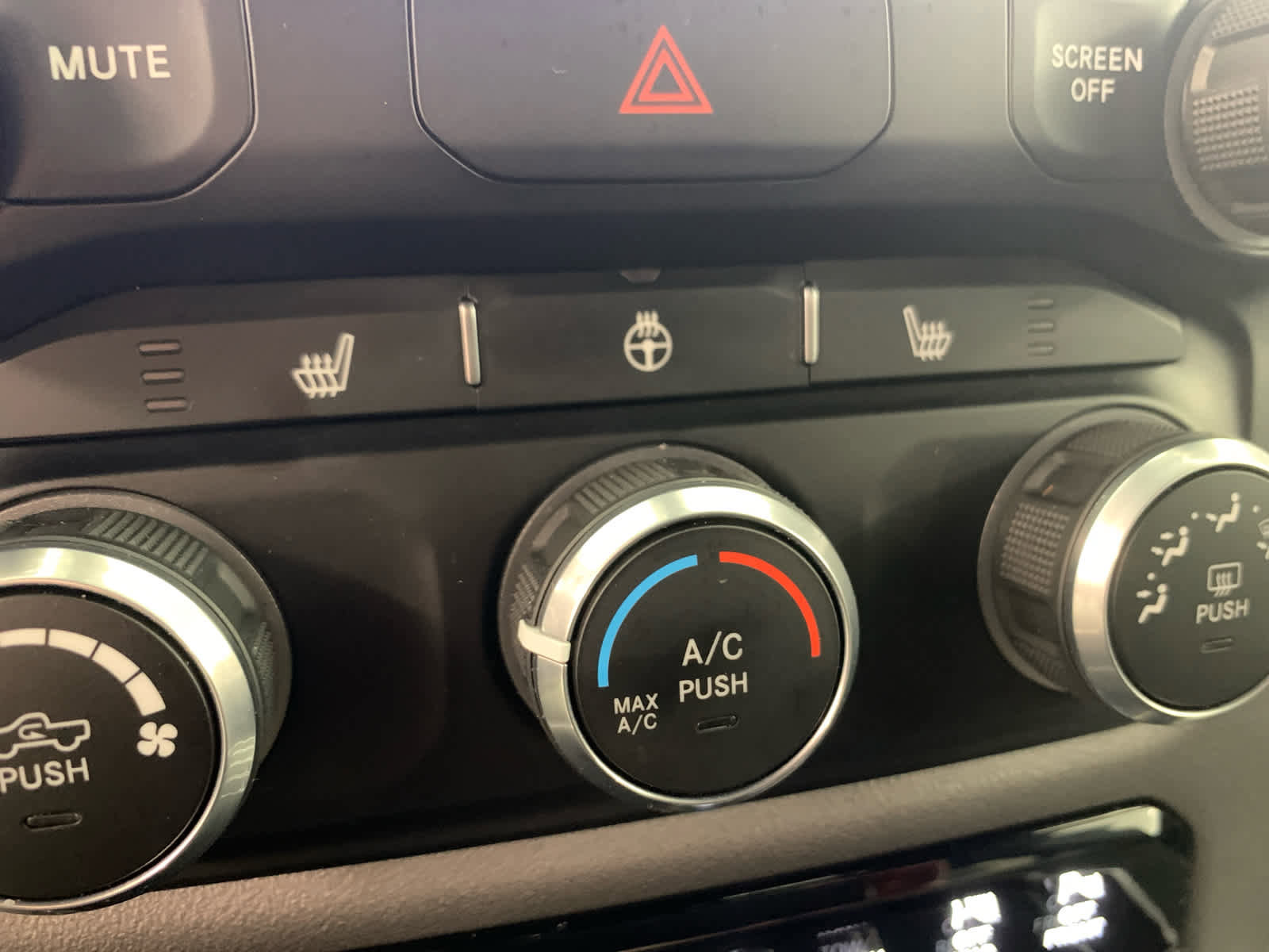 Used 2023 RAM 1500 Big Horn AWD/4WD image 34