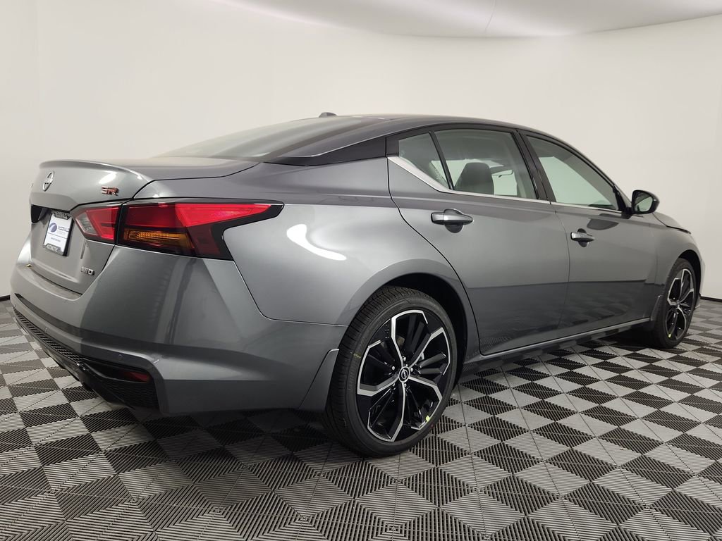 New 2025 Nissan Altima 2.5 SR w/ SR Premium Package AWD/4WD image 5