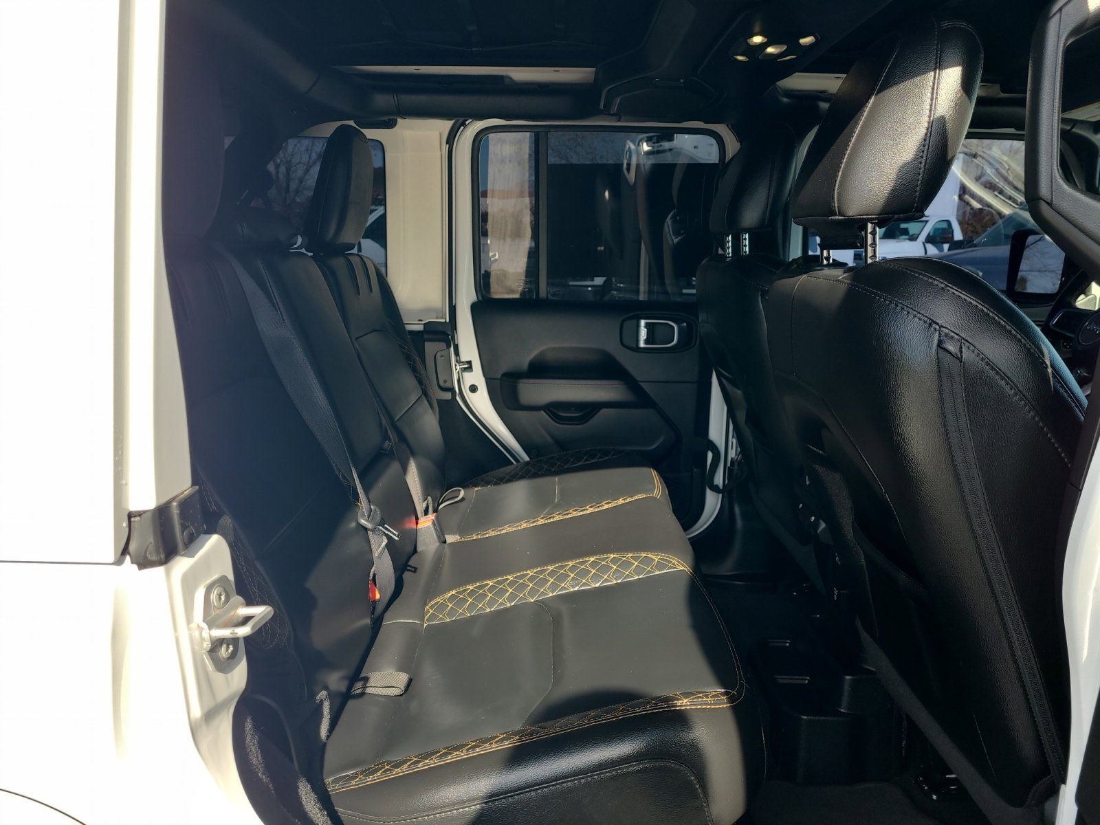 Used 2021 Jeep Wrangler Unlimited Sahara image 28