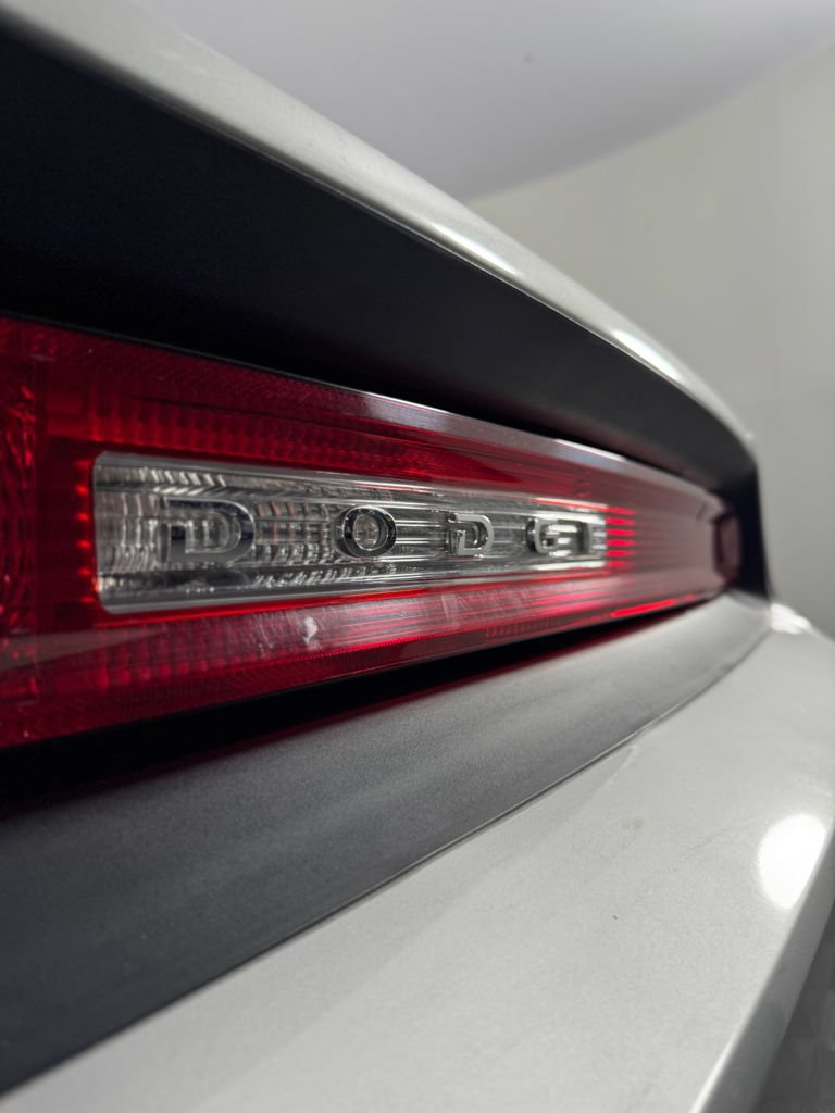 Used 2010 Dodge Challenger SE RWD image 31