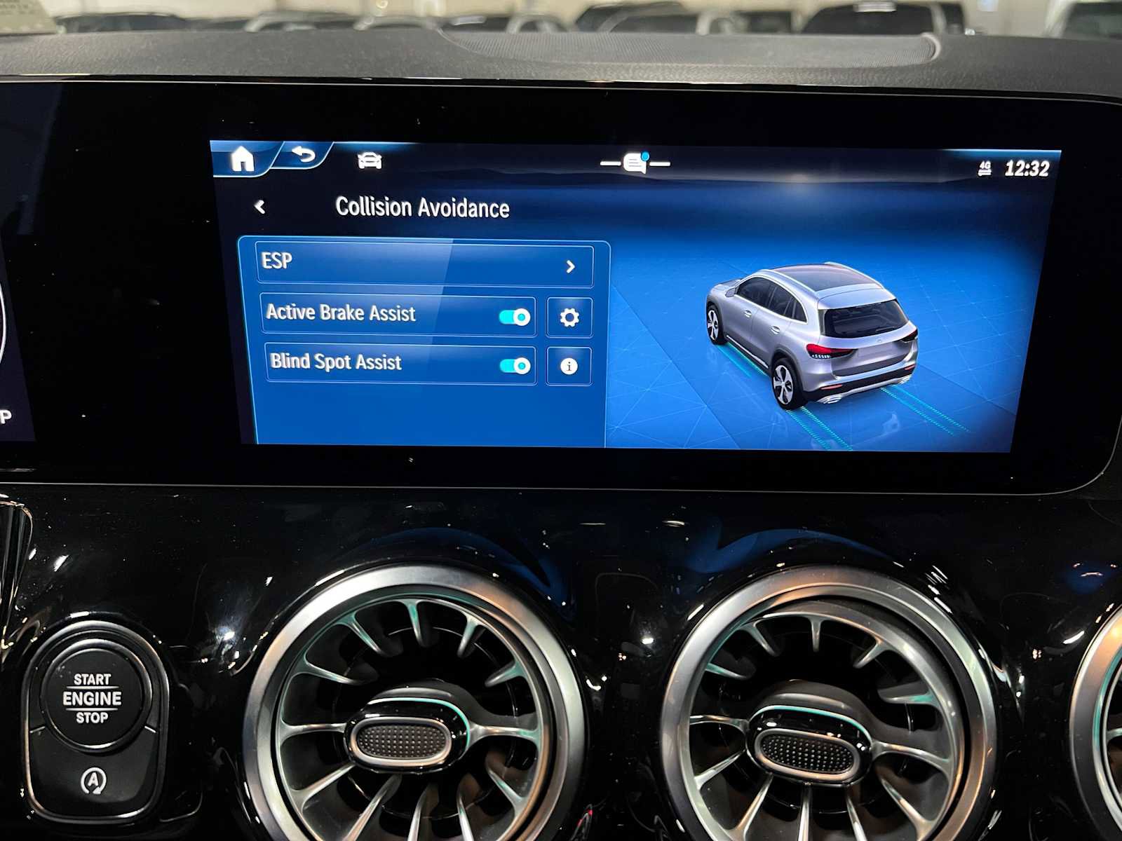 Used 2026 Mercedes-Benz GLA 250 4MATIC image 33