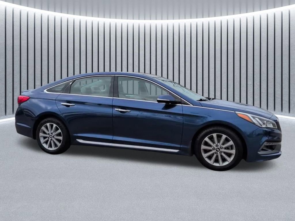 Used 2016 Hyundai Sonata Limited w/ Option Group 05 image 4