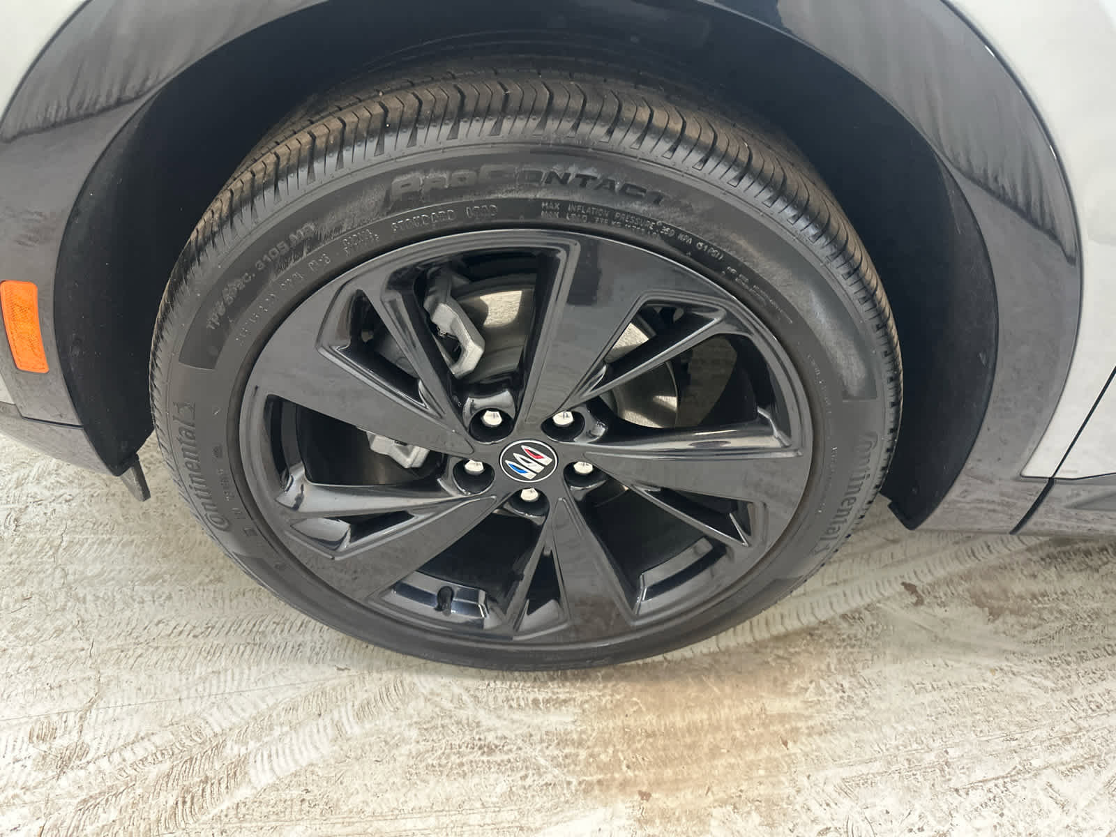 Certified 2025 Buick Envision Sport Touring image 11