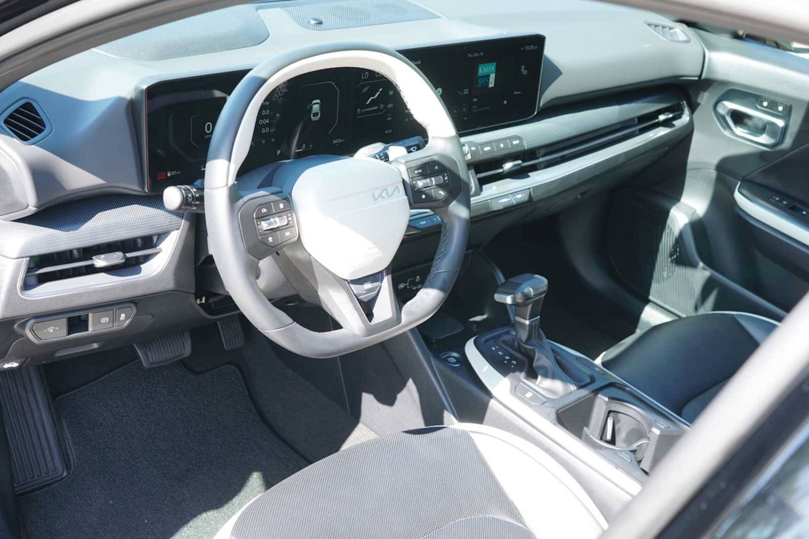 Certified 2025 Kia K4 GT-Line w/ GT-Line Premium Package FWD image 6